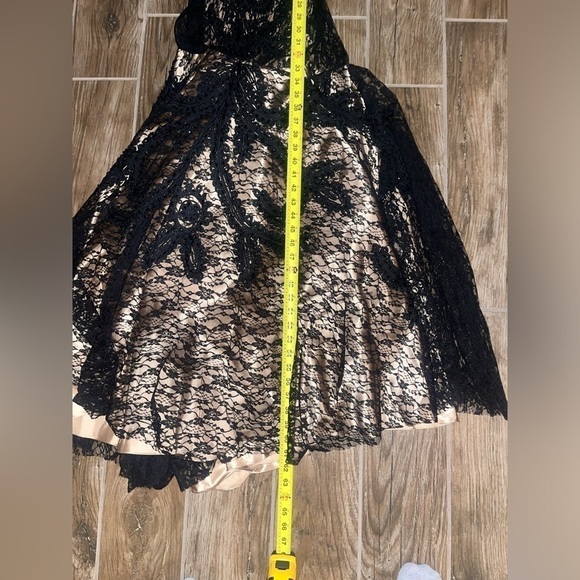 Sue Wong Nocturne Y2K Lace Beaded Open Back Halter Tulle Dress Gown - Picture 8 of 8